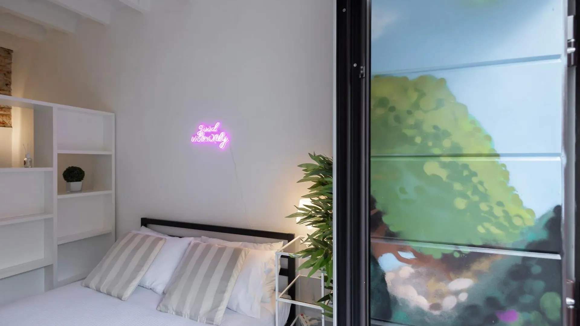 Flora 57 - Splendido Loft Nel Cuore Dei Navigli Milan Apartment